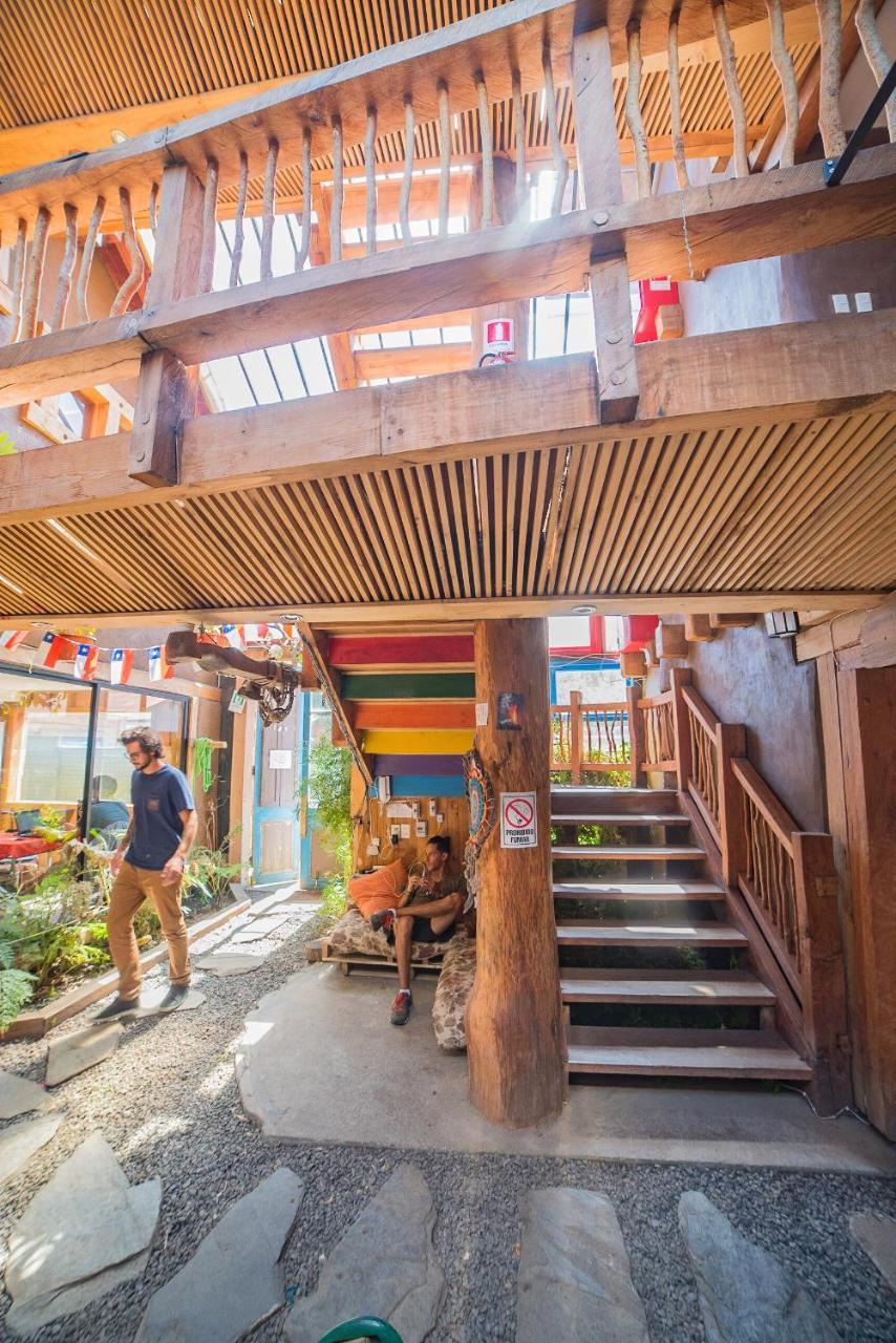 Rio Libre Pucon Party Hostel Экстерьер фото
