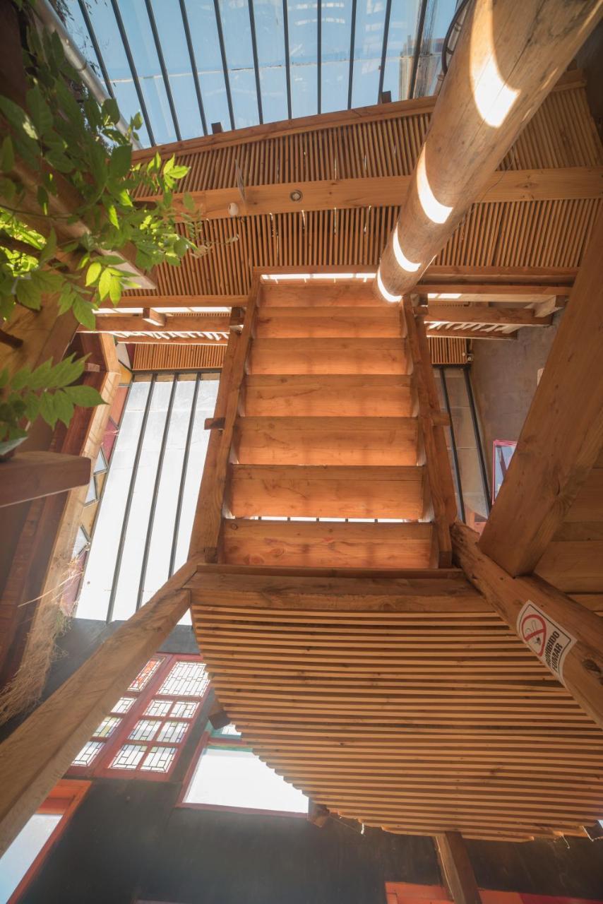 Rio Libre Pucon Party Hostel Экстерьер фото