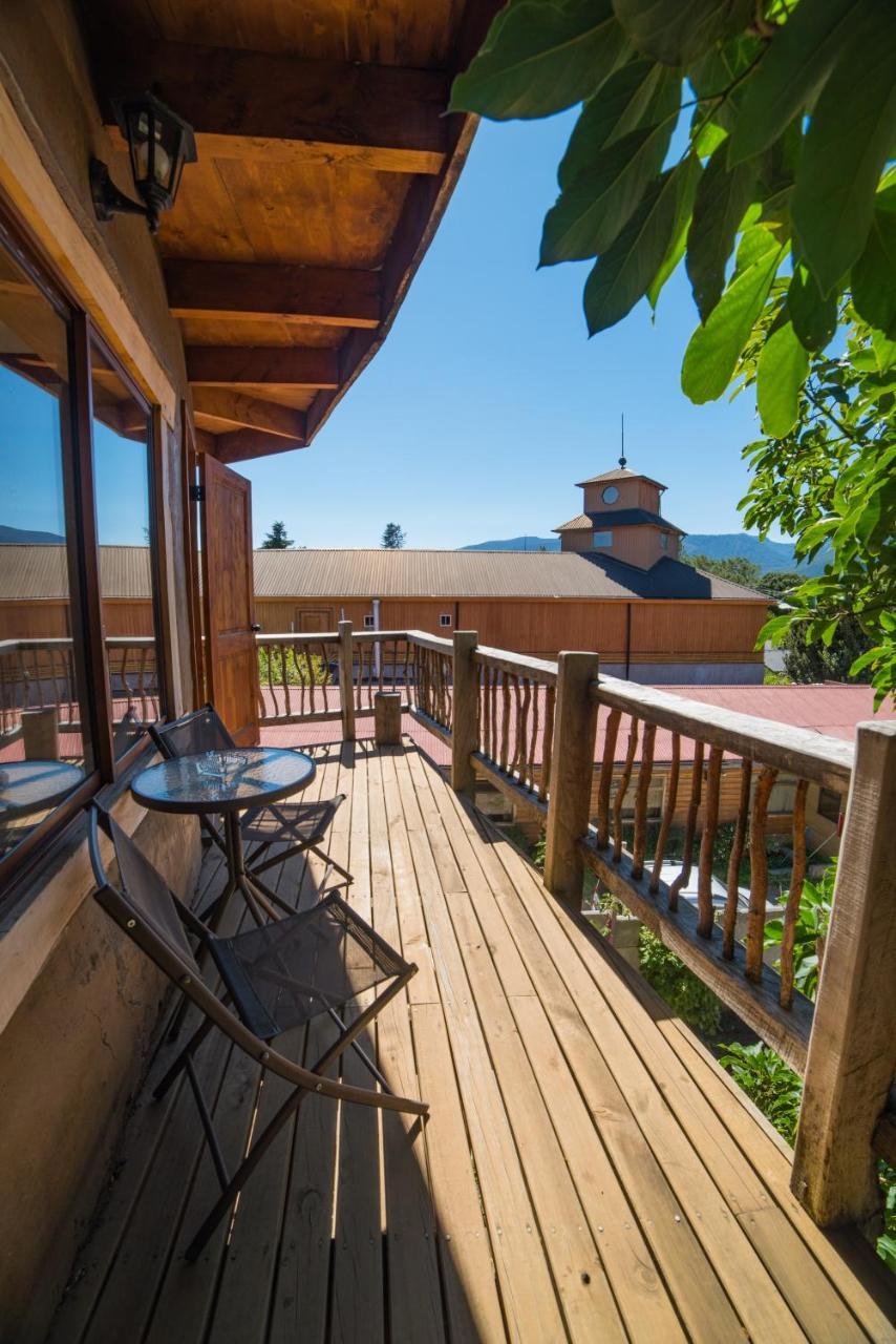 Rio Libre Pucon Party Hostel Экстерьер фото